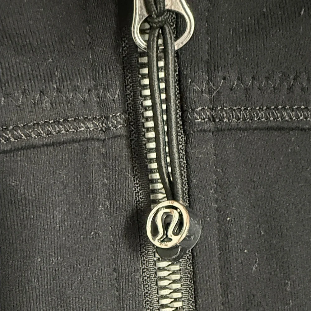 Lululemon used Women's Black Zip-Up Jacket. - Picture 7 of 9